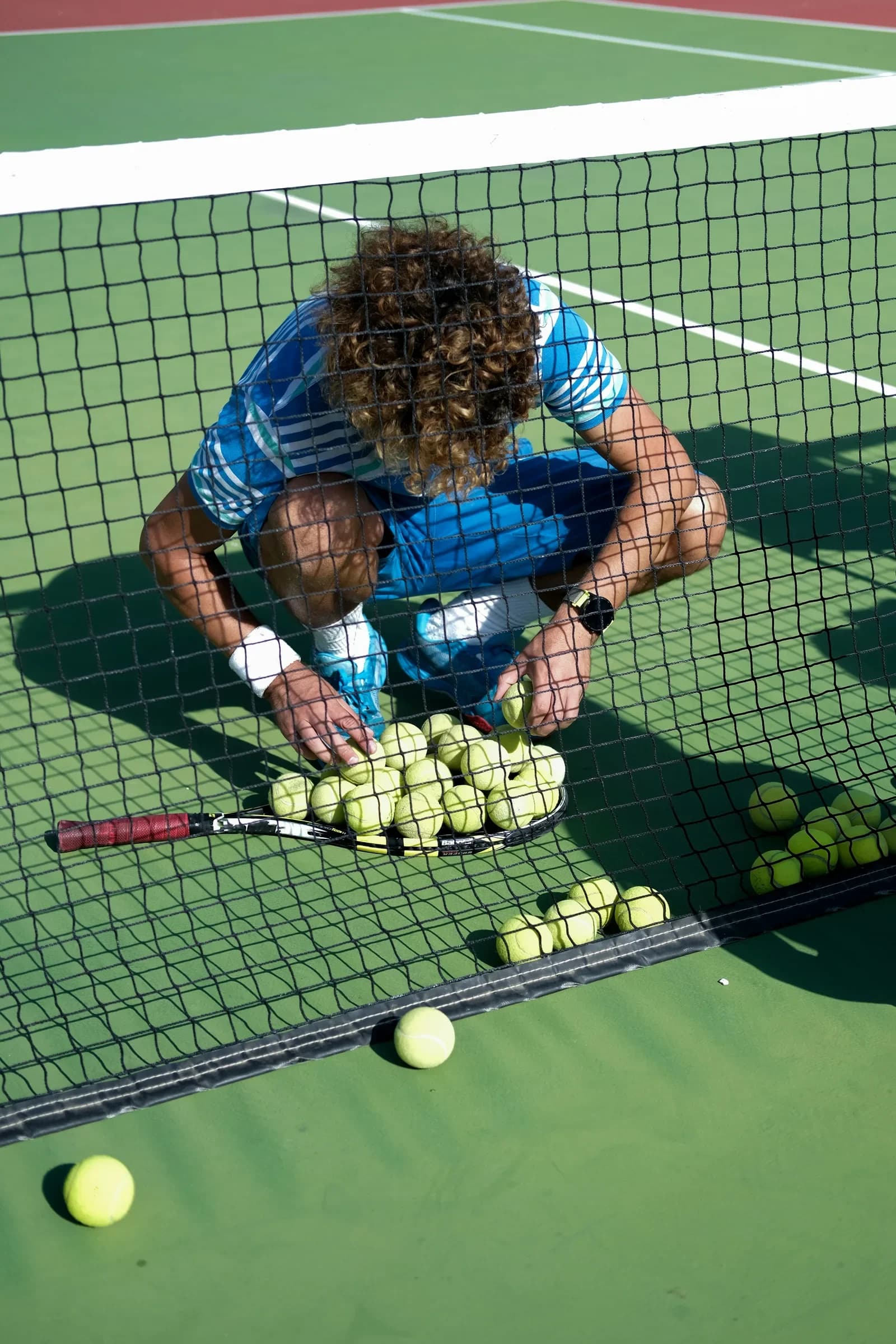 Entrenamiento de tenis en pista